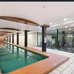 Darling Harbour Apartment - Weekend Getaway
